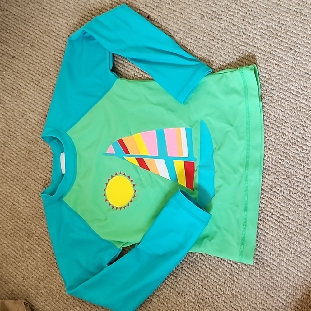 Hanna Andersson perfect condition swim shirt 120